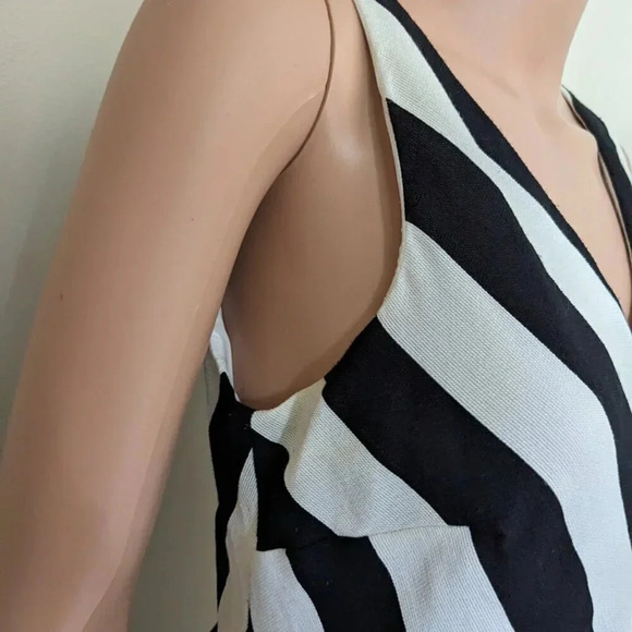 Anne Klein Loft Black and White Strip Dress Size 8 - Picture 3 of 8